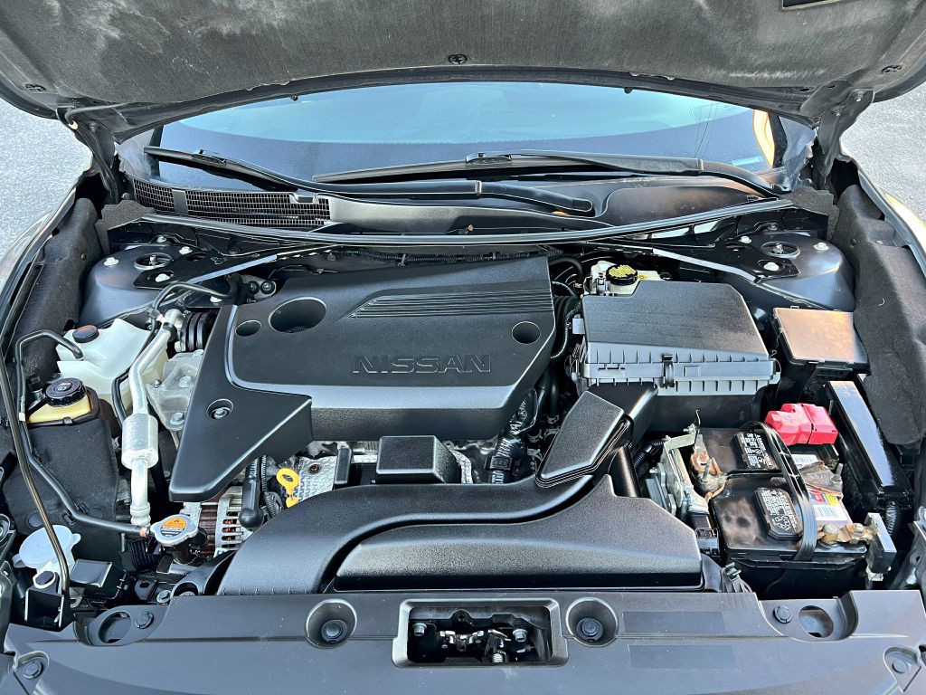 2016 Nissan Altima Image 22