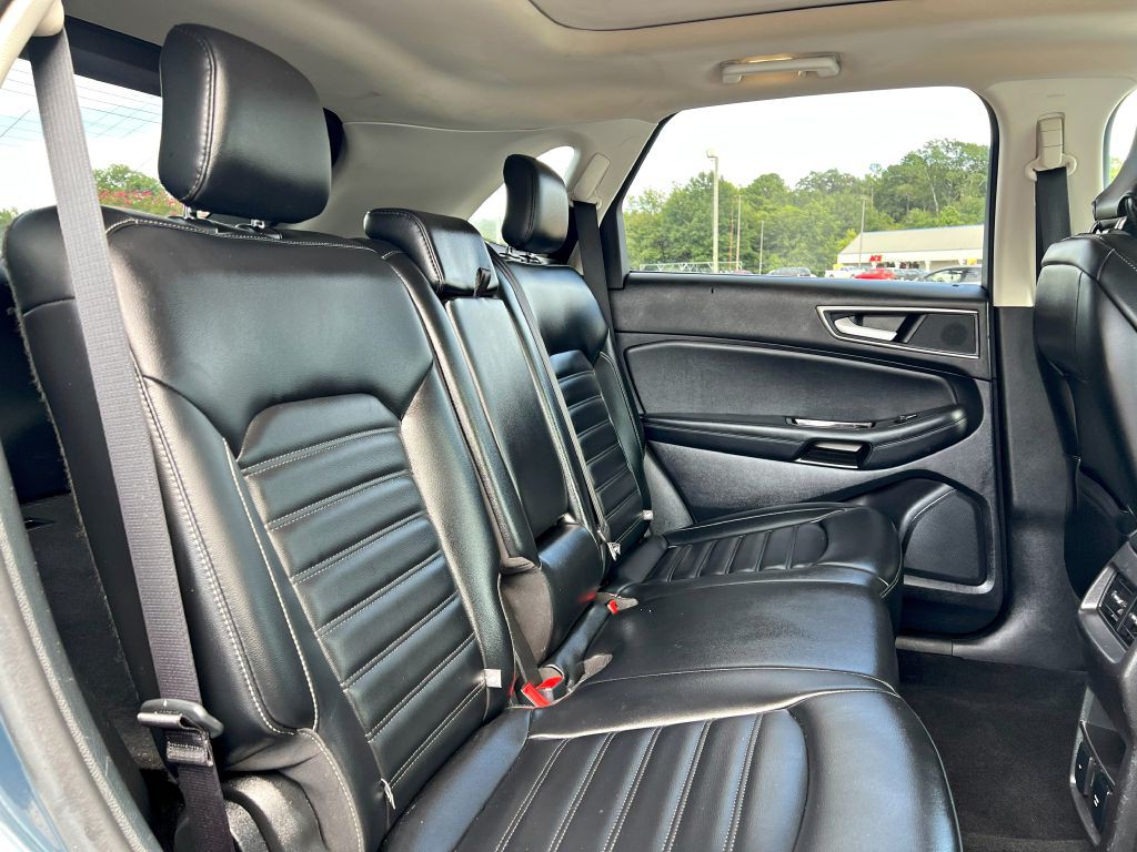 2019 Ford Edge Image 13