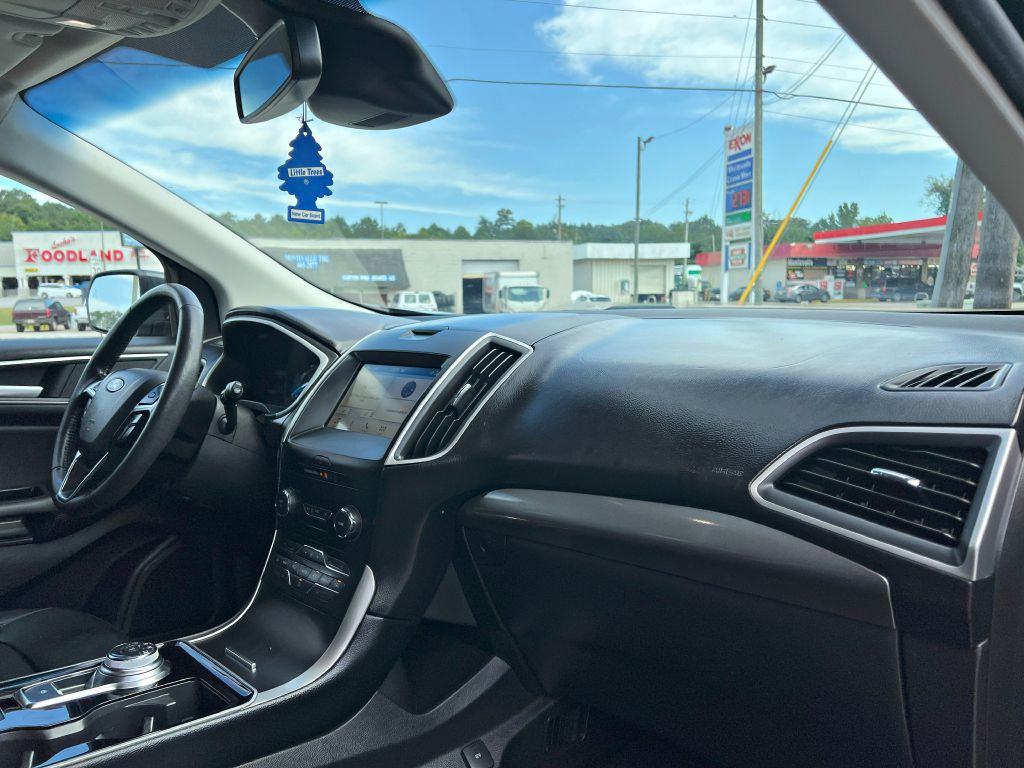 2019 Ford Edge Image 14