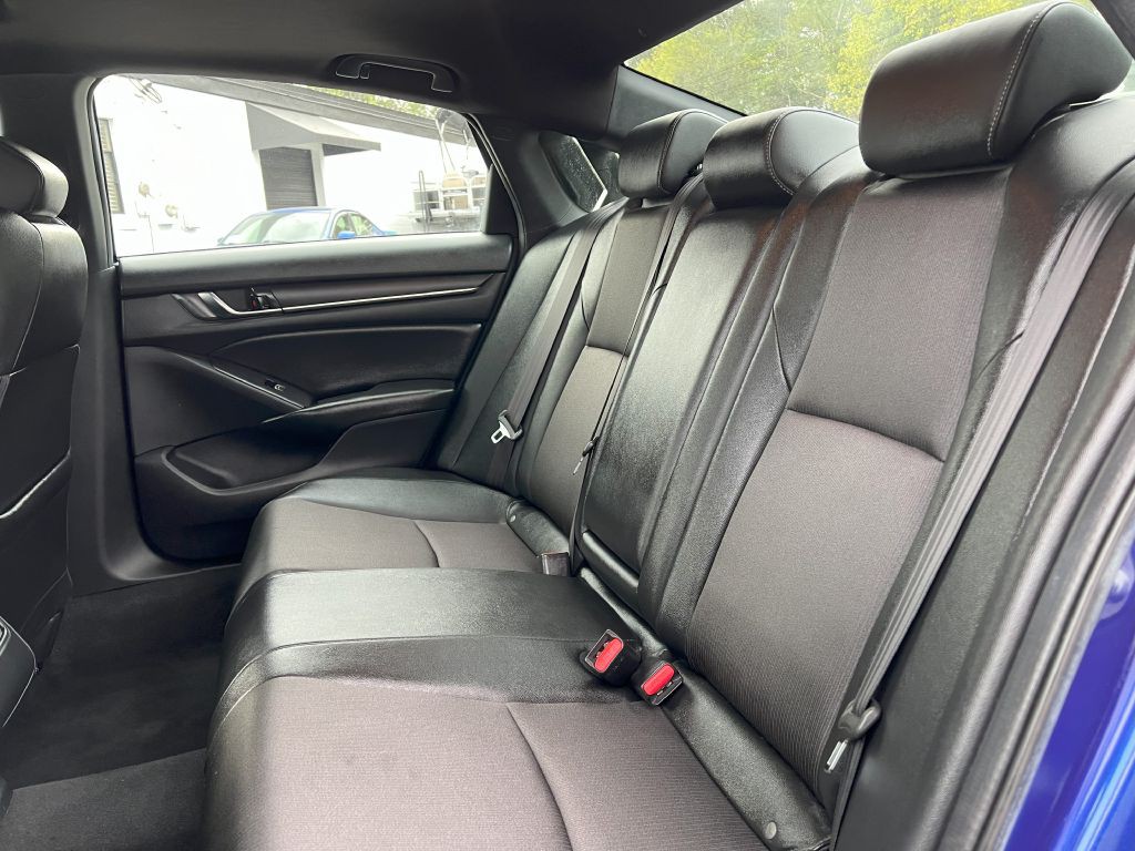 2019 Honda Accord Image 11
