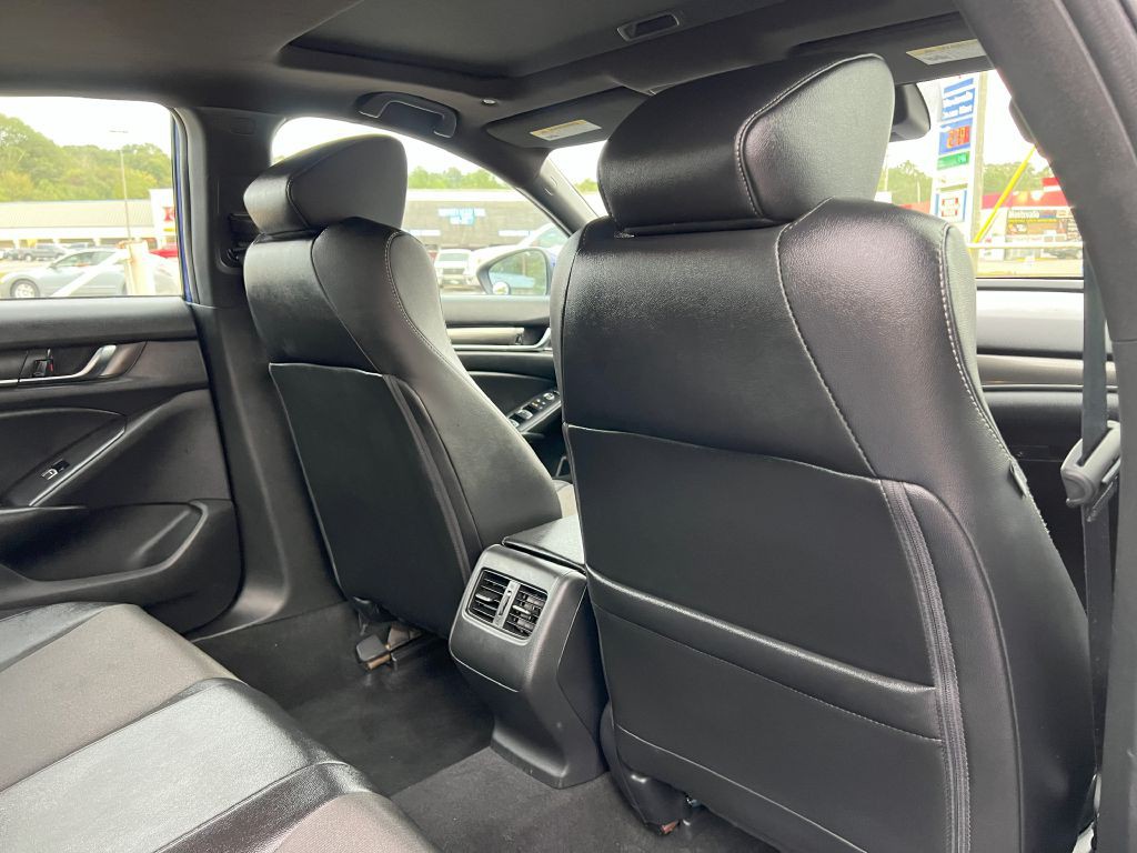 2019 Honda Accord Image 12