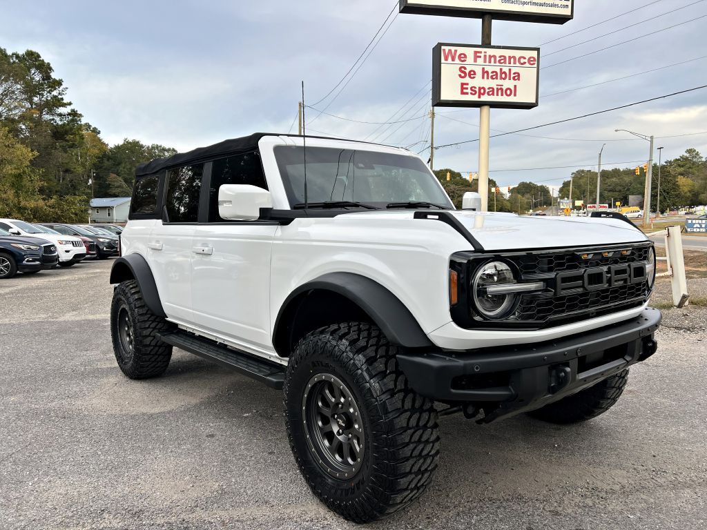 2022 Ford Bronco Image 2