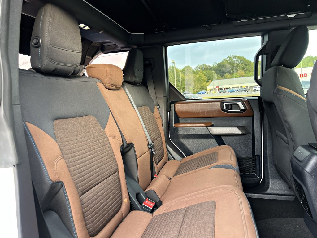 2022 Ford Bronco Image 13