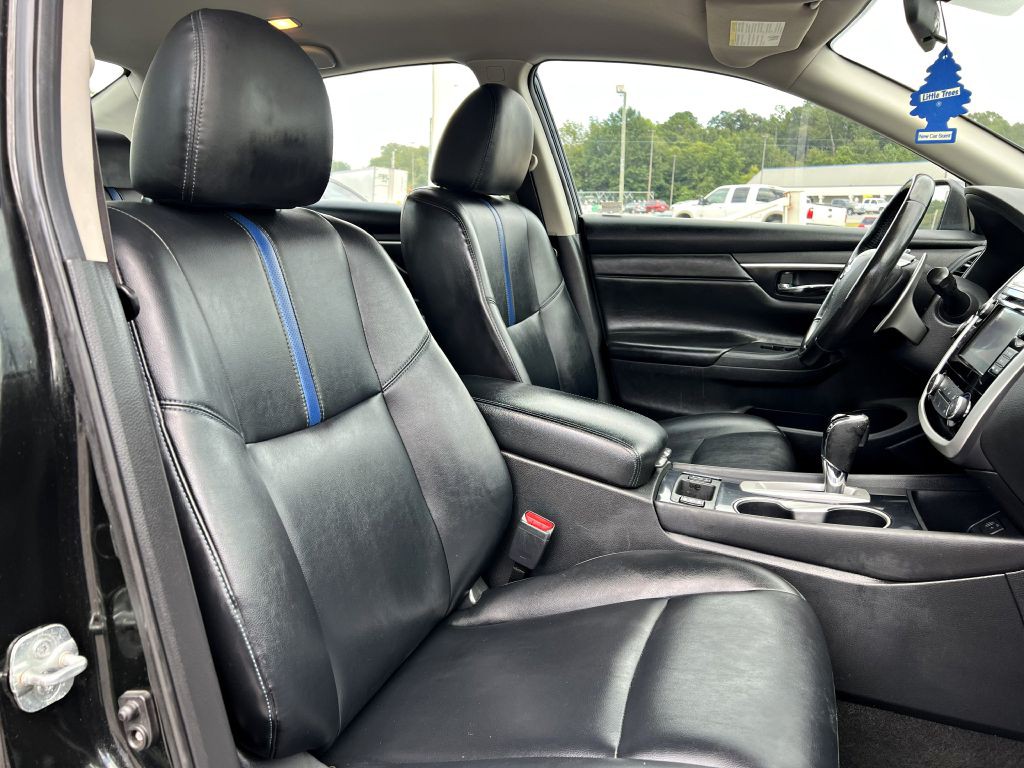 2018 Nissan Altima Image 15