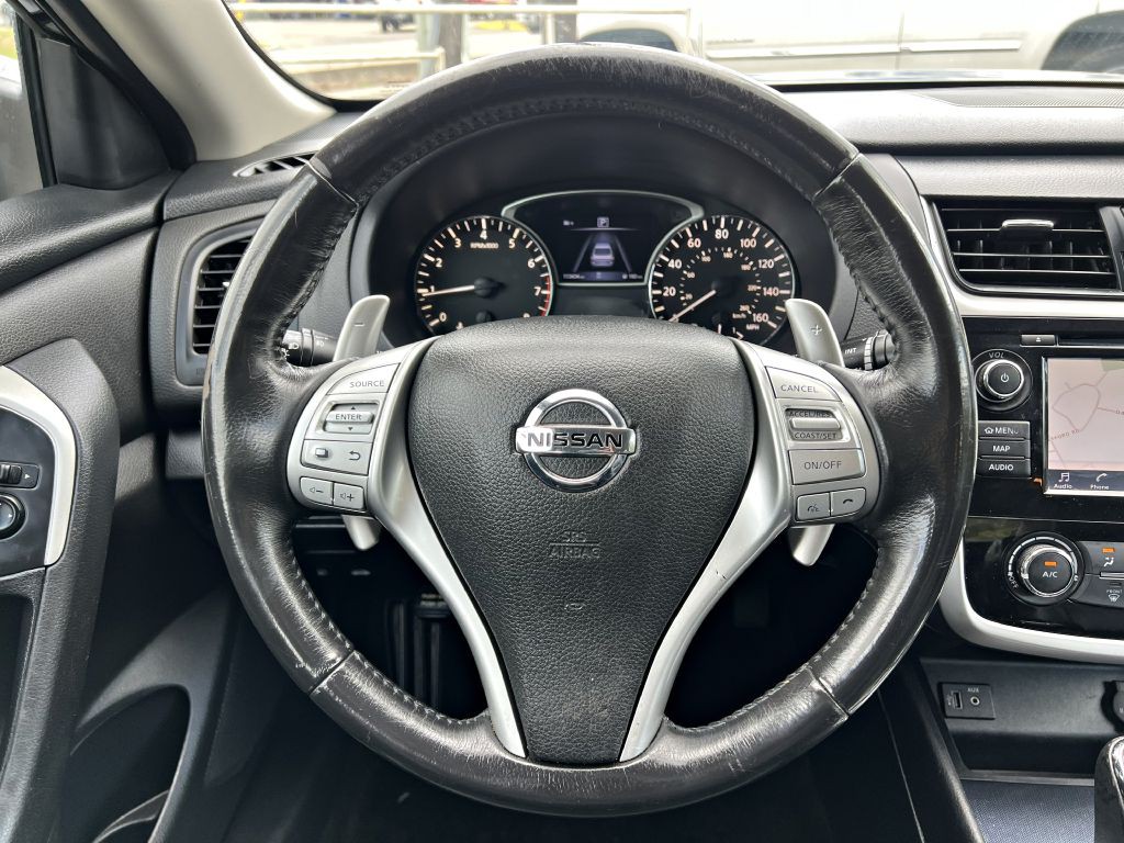 2018 Nissan Altima Image 17