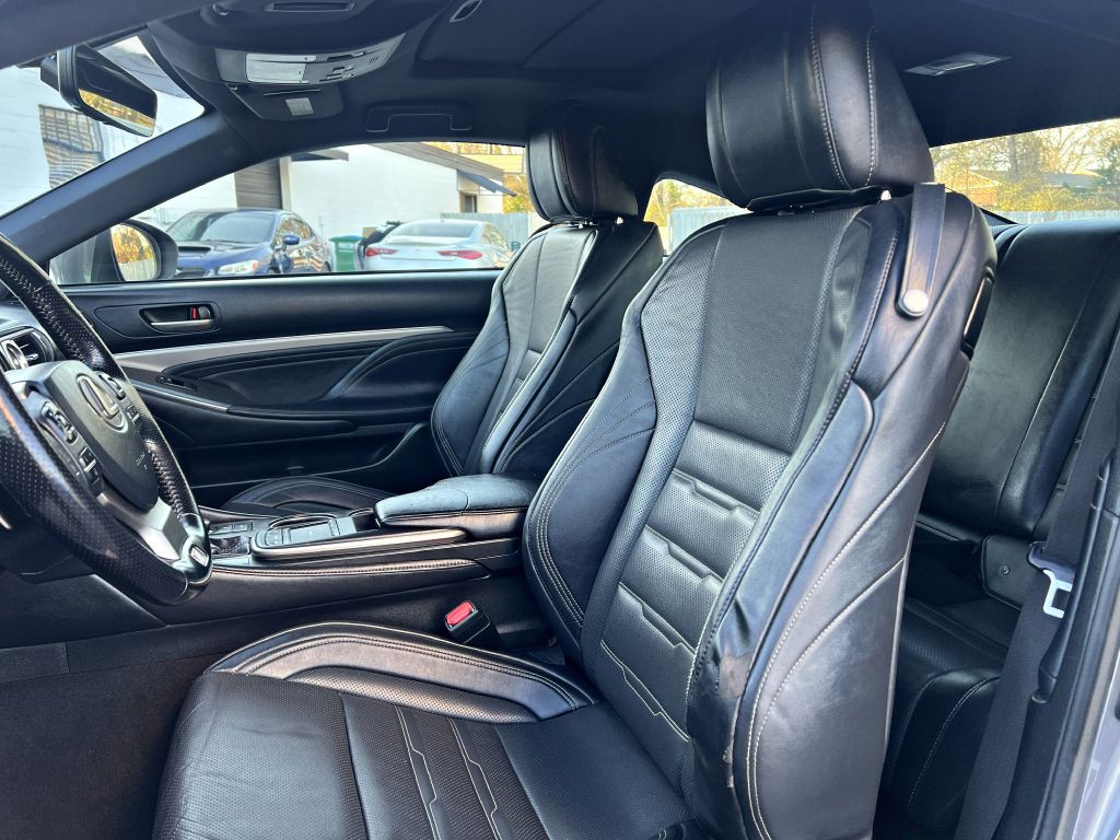 2017 Lexus RC Image 9