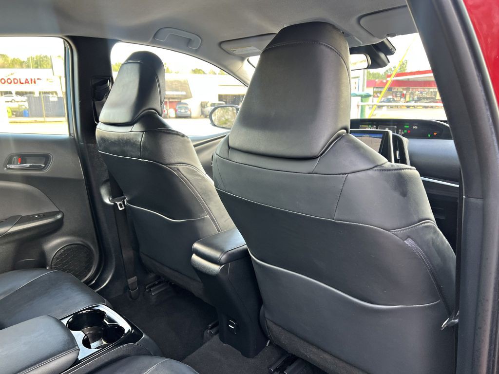 2017 Toyota Prius Image 12