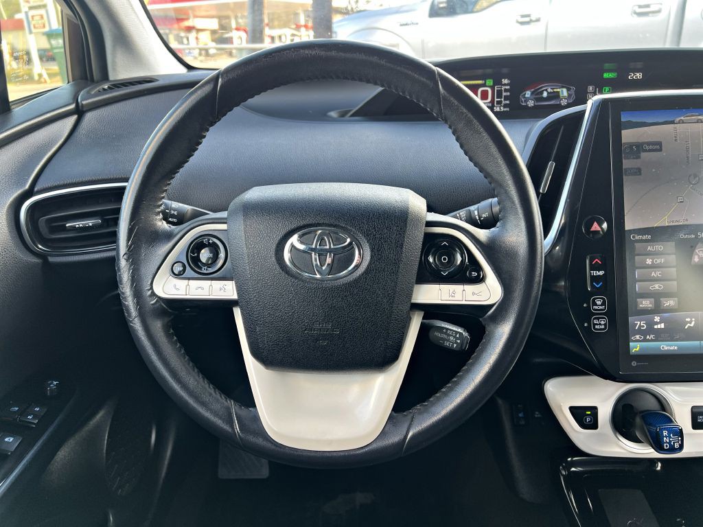 2017 Toyota Prius Image 17