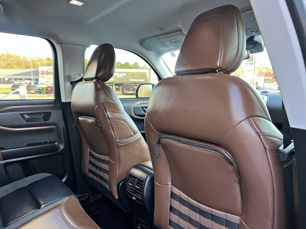 2021 Ford Bronco Image 12