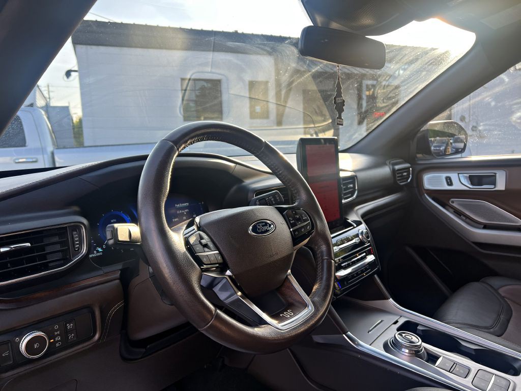 2021 Ford Explorer Image 8