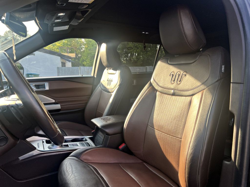2021 Ford Explorer Image 9