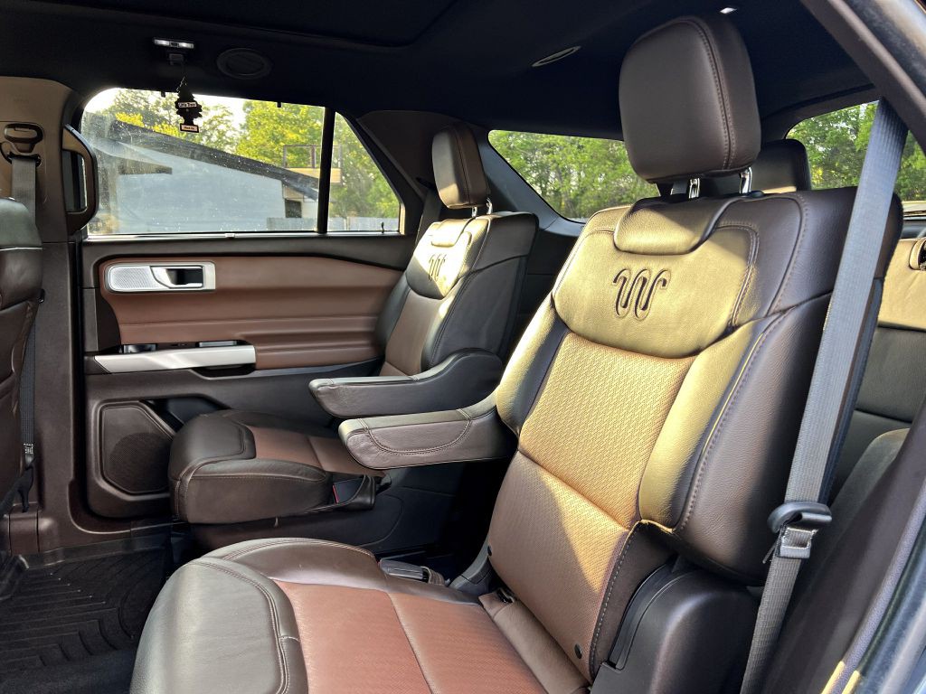2021 Ford Explorer Image 11