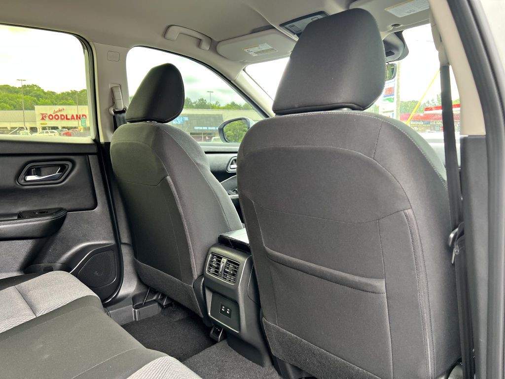 2024 Nissan Rogue Image 12