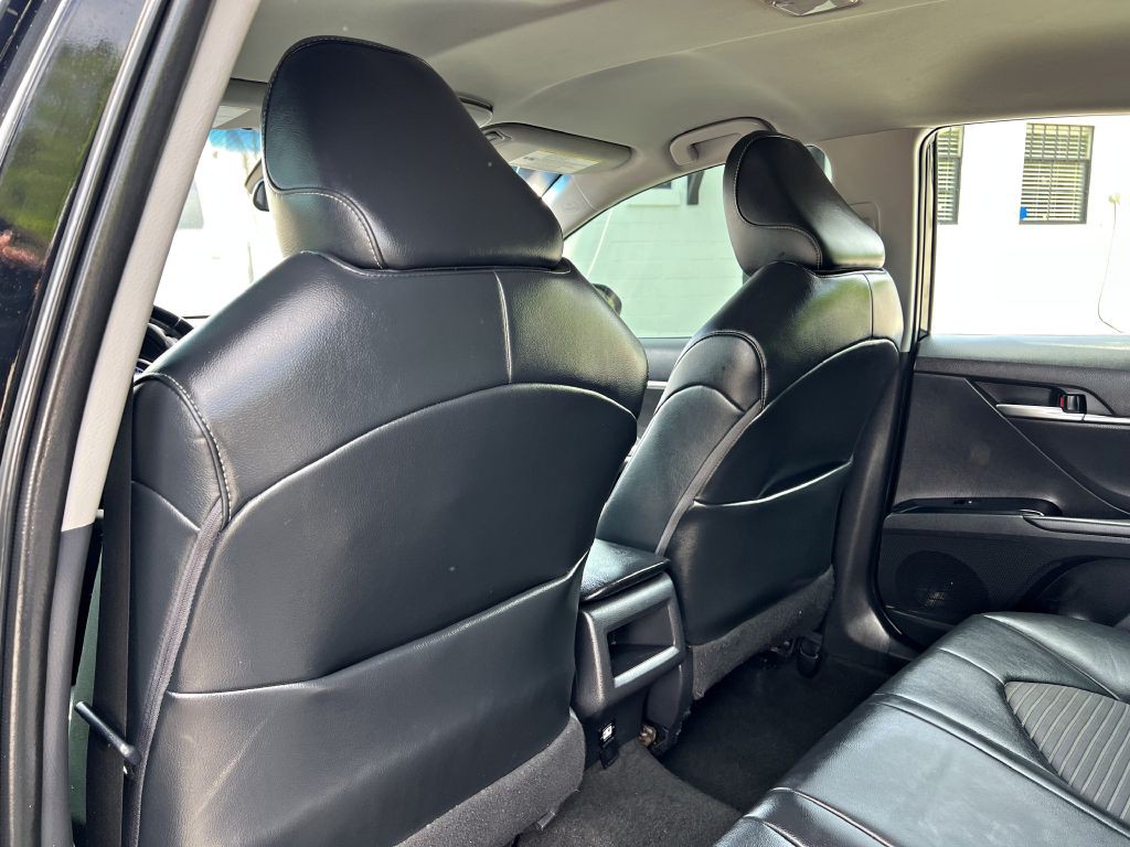 2020 Toyota Camry Image 11