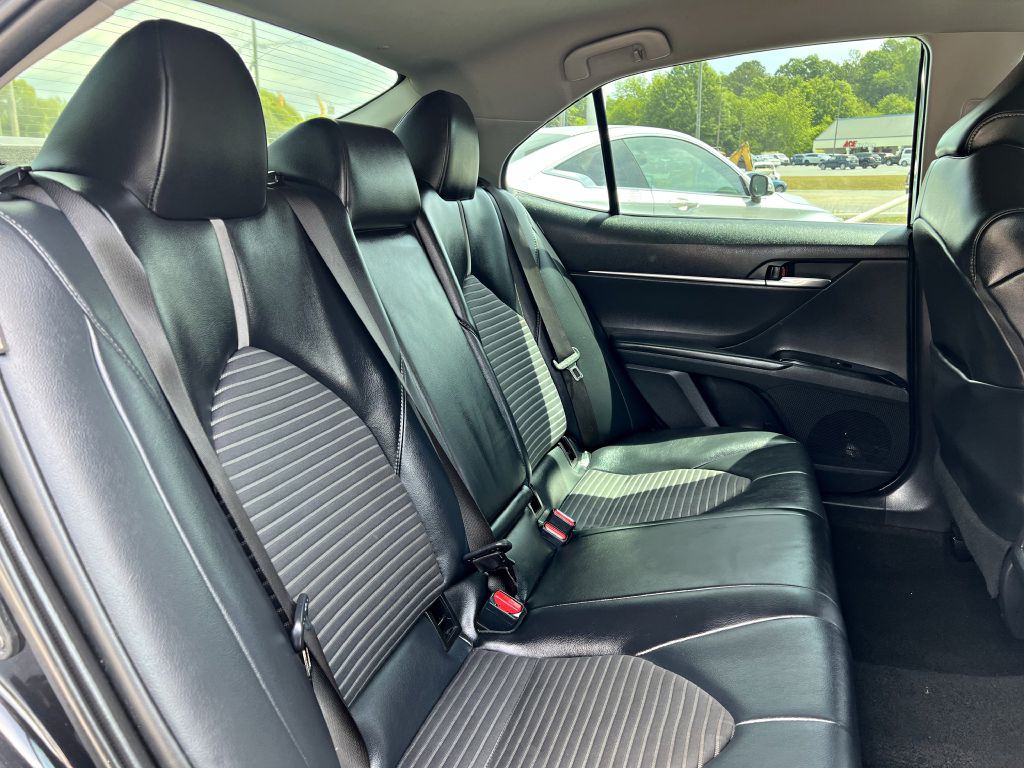 2020 Toyota Camry Image 14