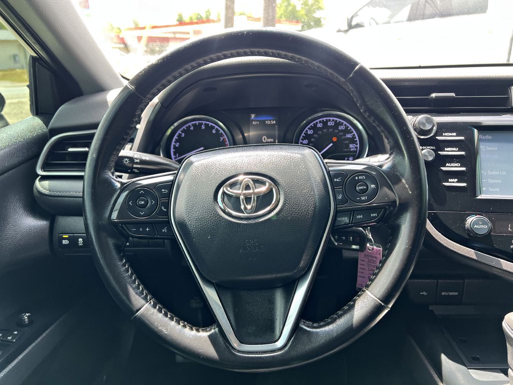 2020 Toyota Camry Image 18