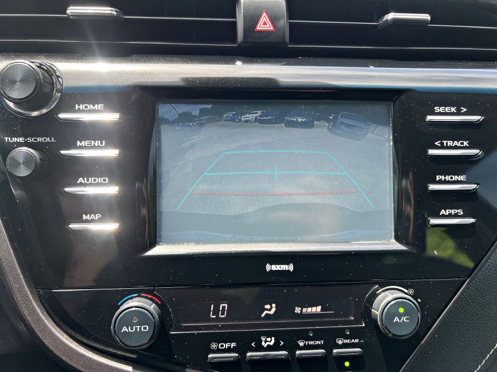 2020 Toyota Camry Image 21