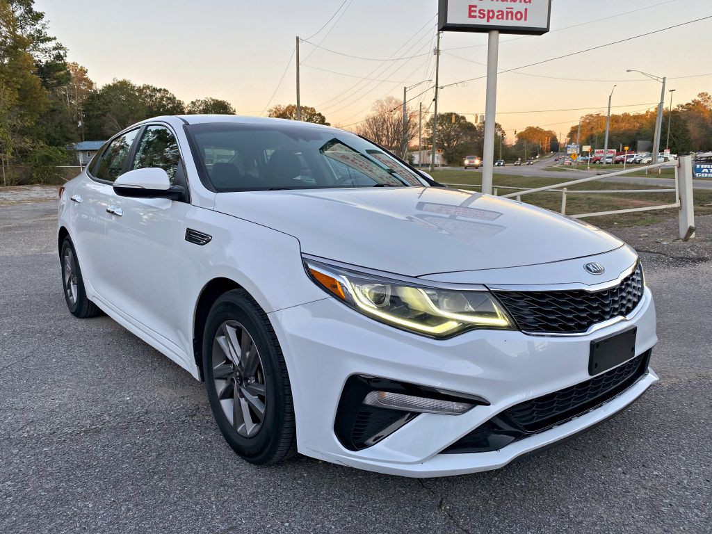 2020 Kia Optima Image 2