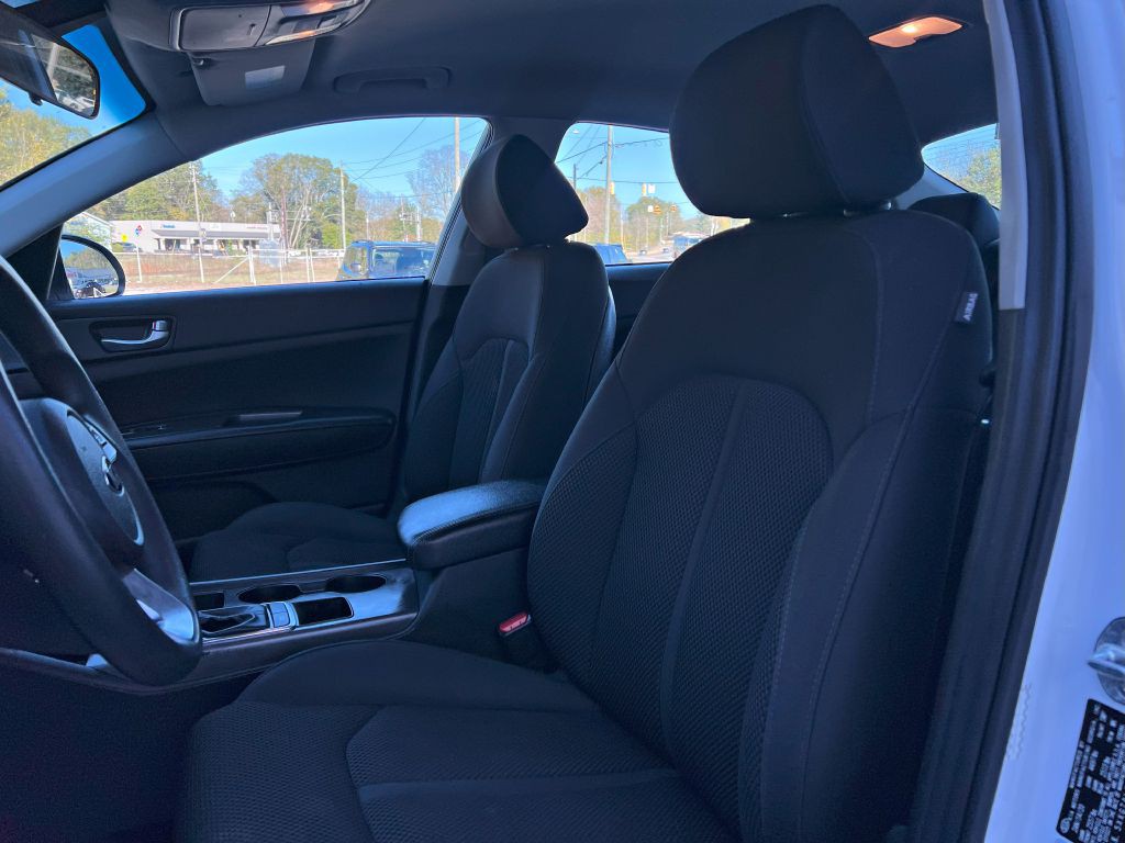 2020 Kia Optima Image 9