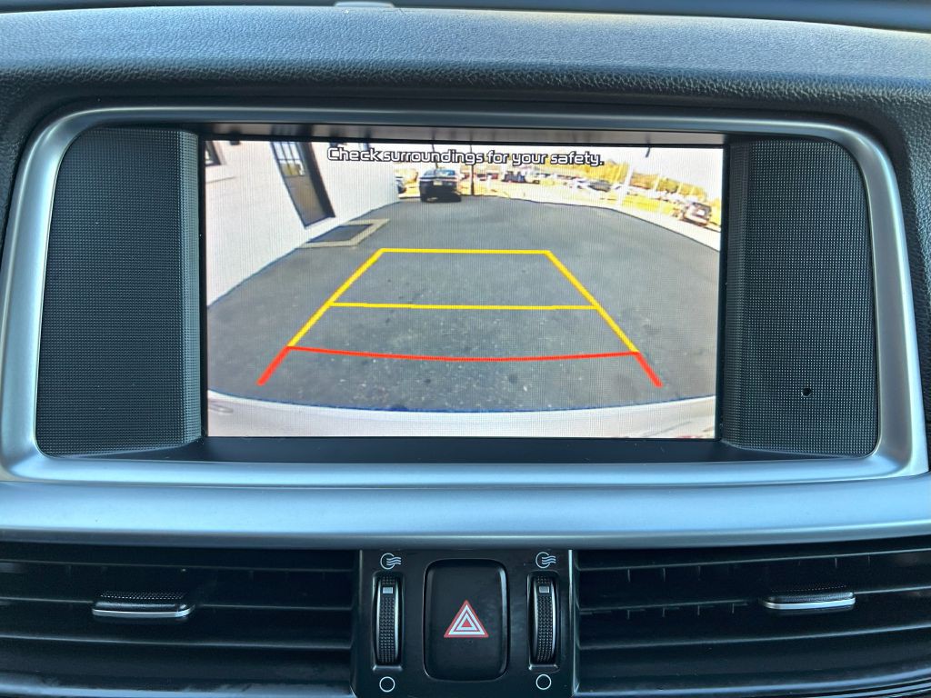 2020 Kia Optima Image 19