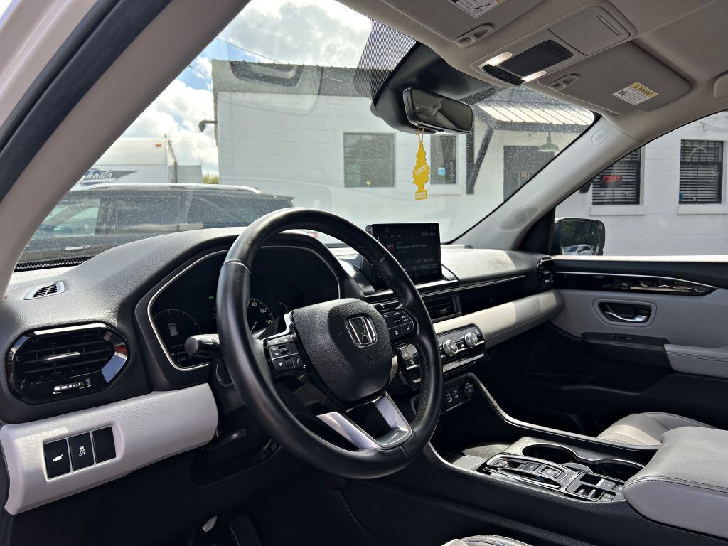 2025 Honda Pilot Image 8