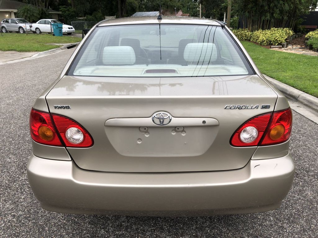2004 Toyota Corolla Image 2