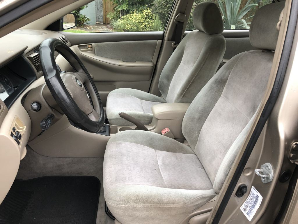 2004 Toyota Corolla Image 5