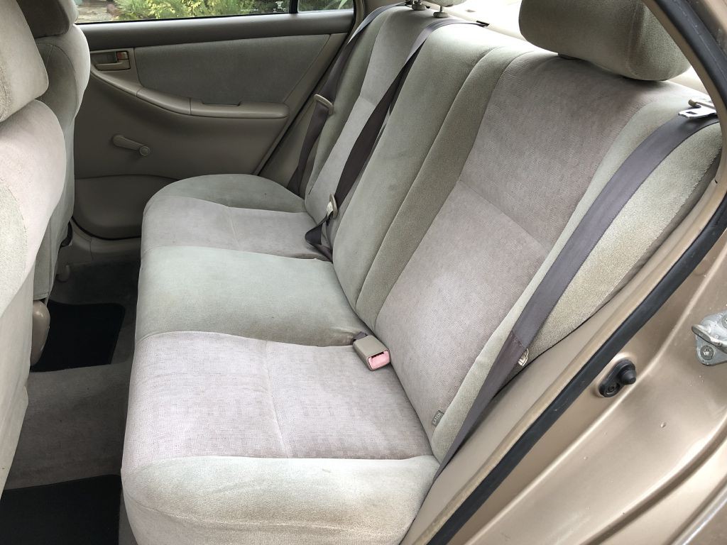 2004 Toyota Corolla Image 6