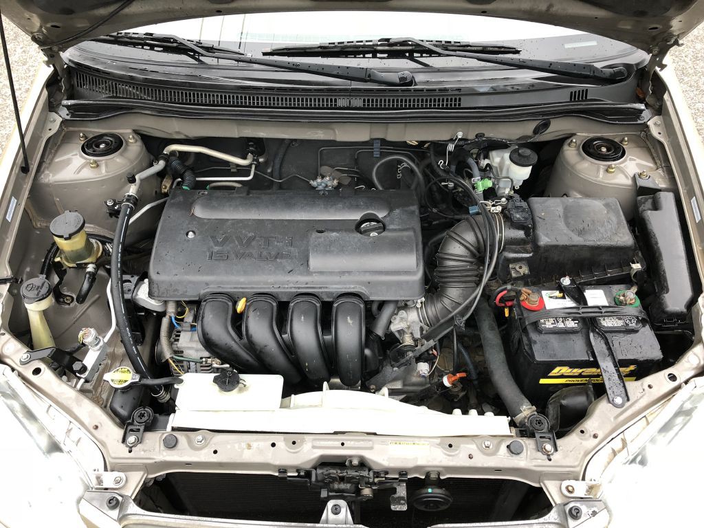 2004 Toyota Corolla Image 8