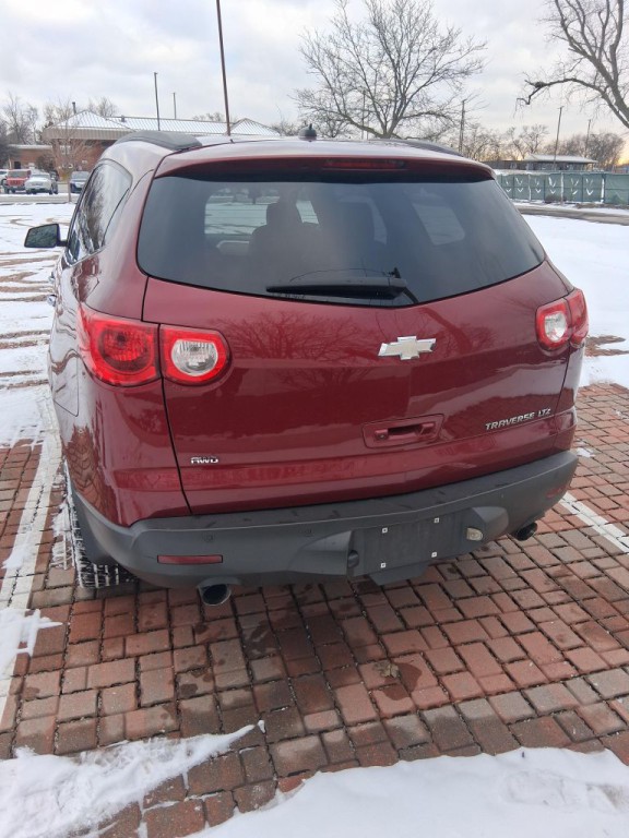 2011 Chevrolet Traverse Image 4