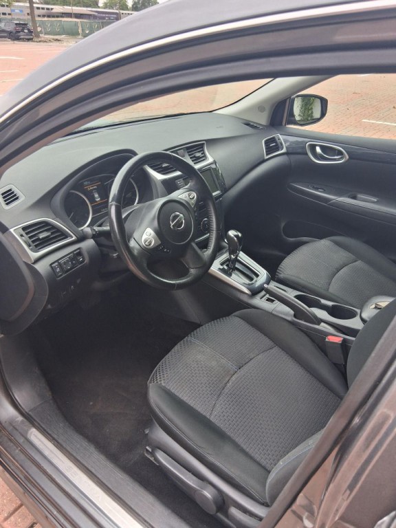 2019 Nissan Sentra Image 4