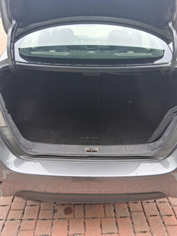2019 Nissan Sentra Image 7