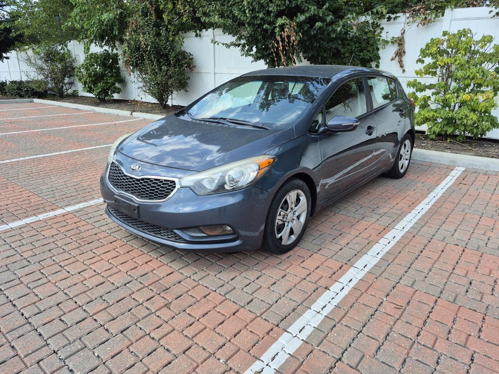2016 Kia Forte Image 1