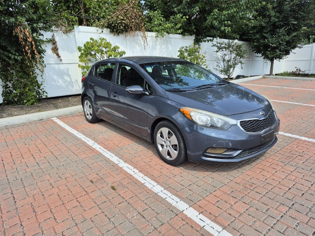 2016 Kia Forte Image 5