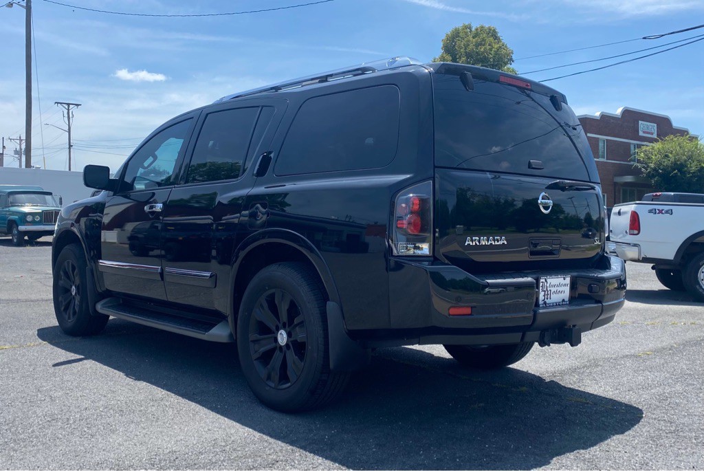 2015 Nissan Armada Image 3