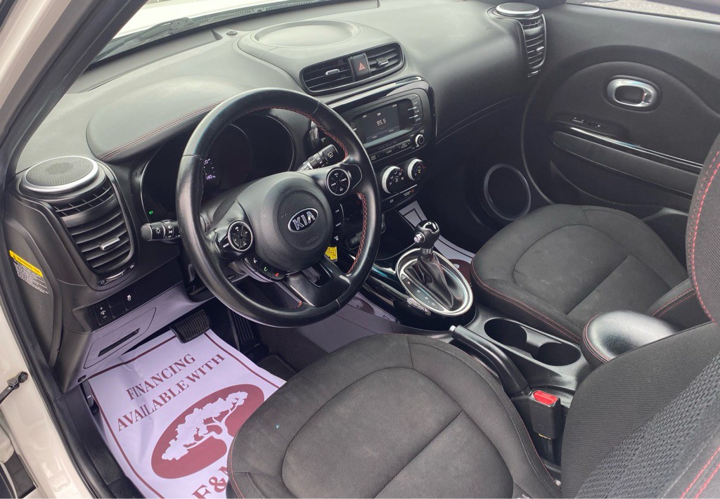 2016 Kia Soul Image 6