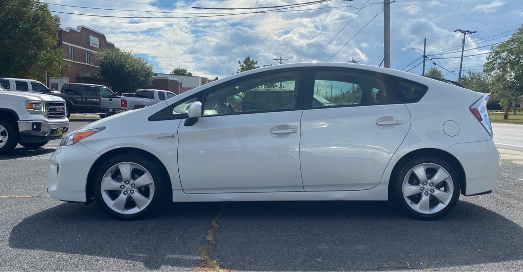 2014 Toyota Prius Image 4