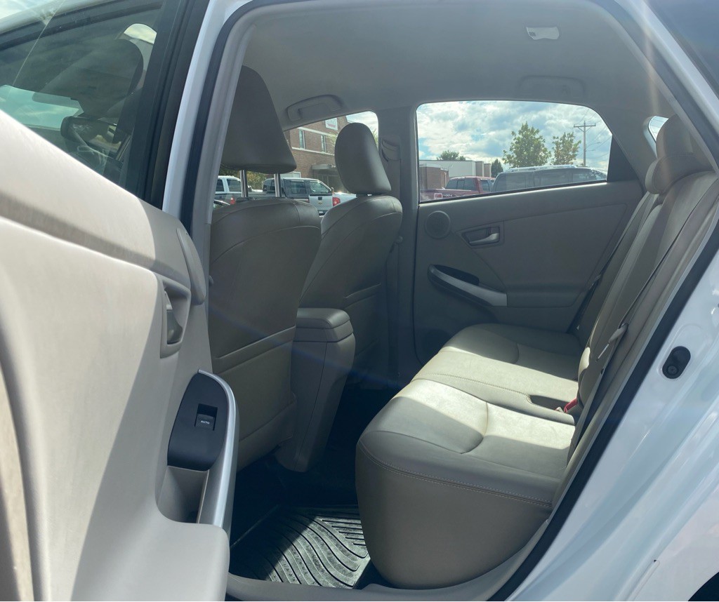 2014 Toyota Prius Image 7