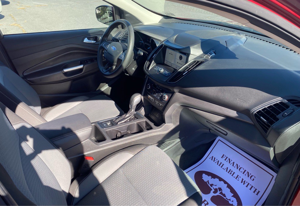 2019 Ford Escape Image 9