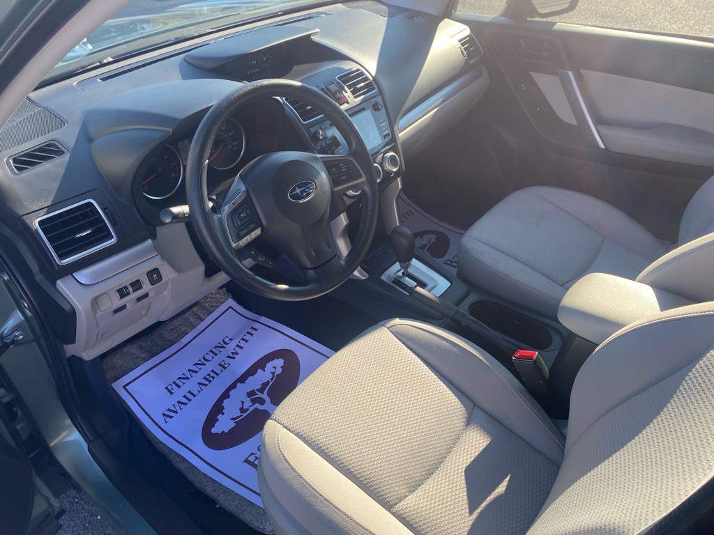 2016 Subaru Forester Image 6