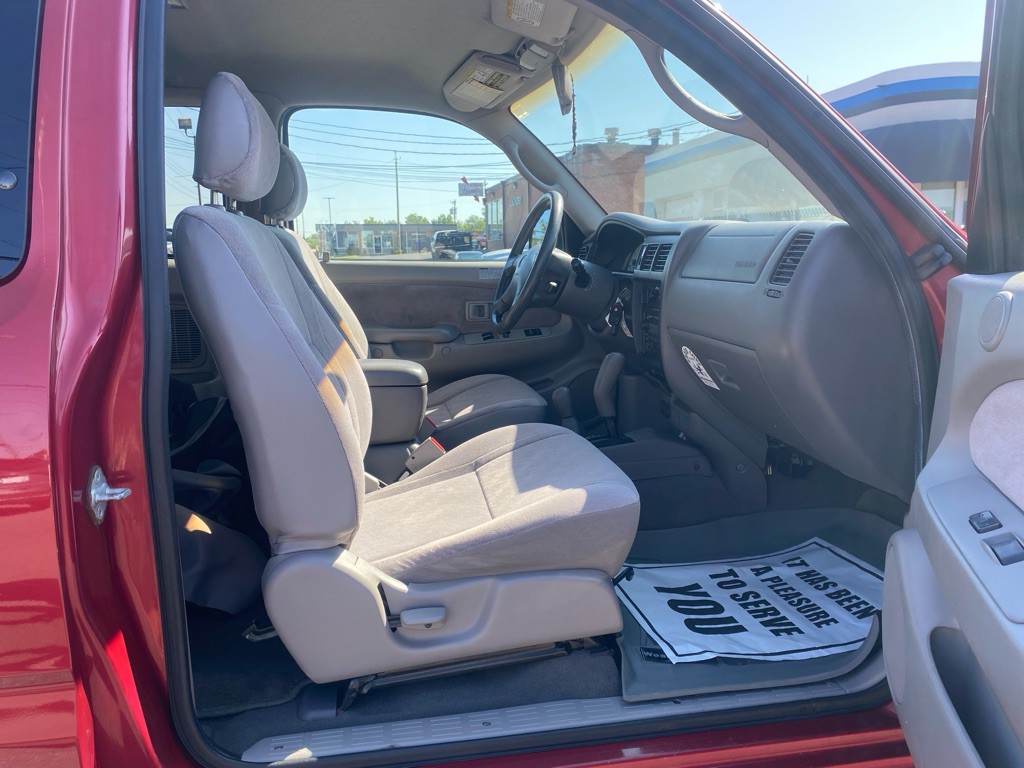 2004 Toyota Tacoma Image 7