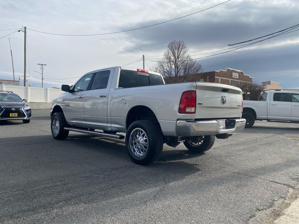 2018 RAM 2500 Image 3