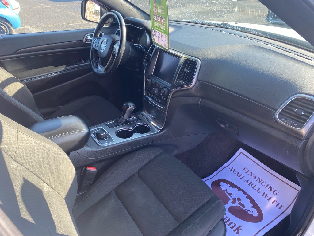 2018 Jeep Grand Cherokee Image 9