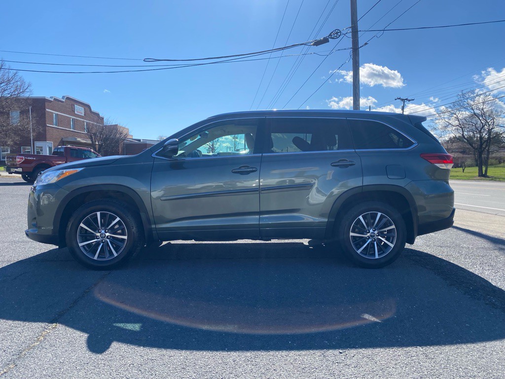2018 Toyota Highlander Image 4