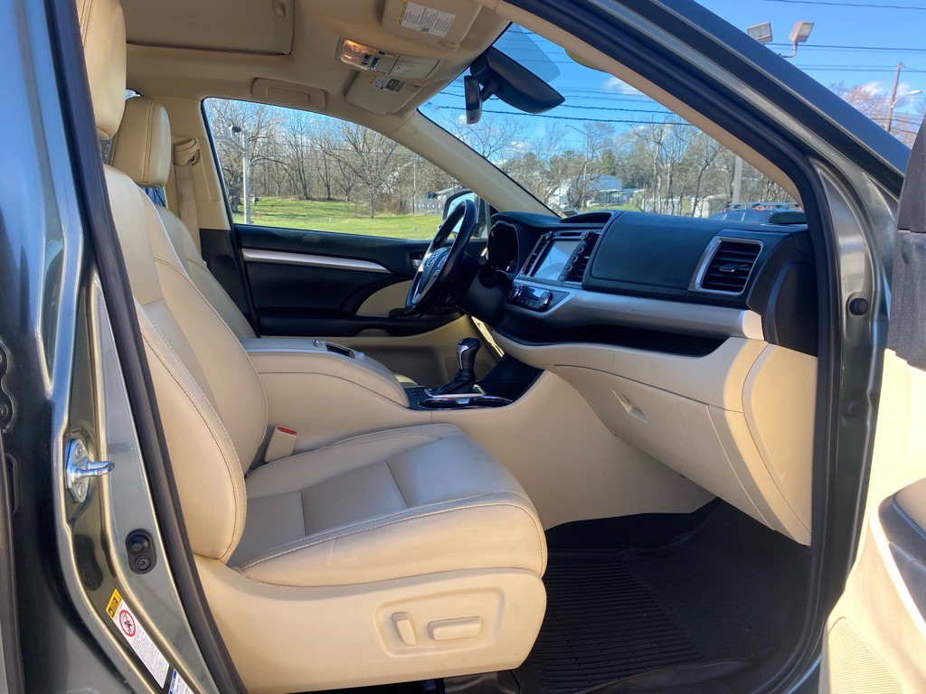 2018 Toyota Highlander Image 8