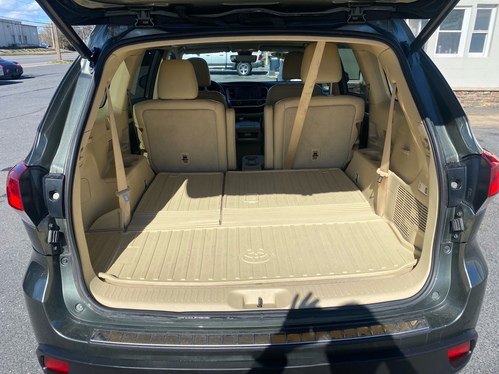 2018 Toyota Highlander Image 11