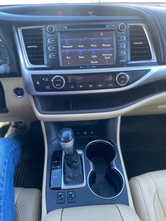 2018 Toyota Highlander Image 13