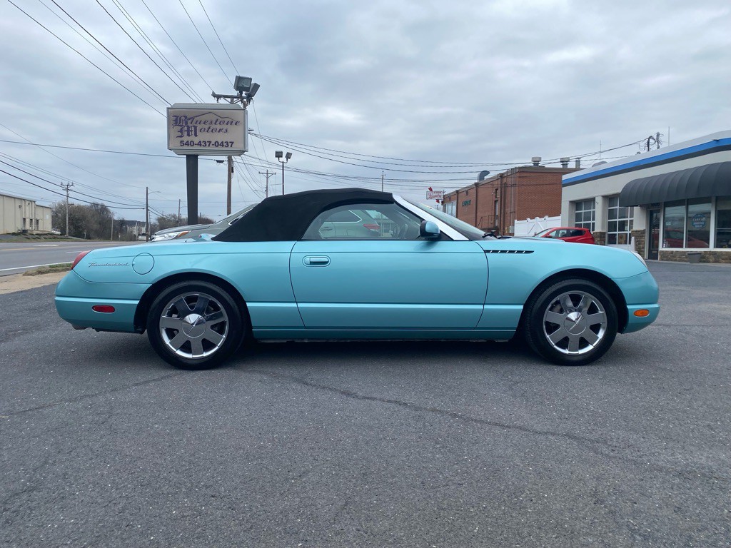 2002 Ford Thunderbird Image 2