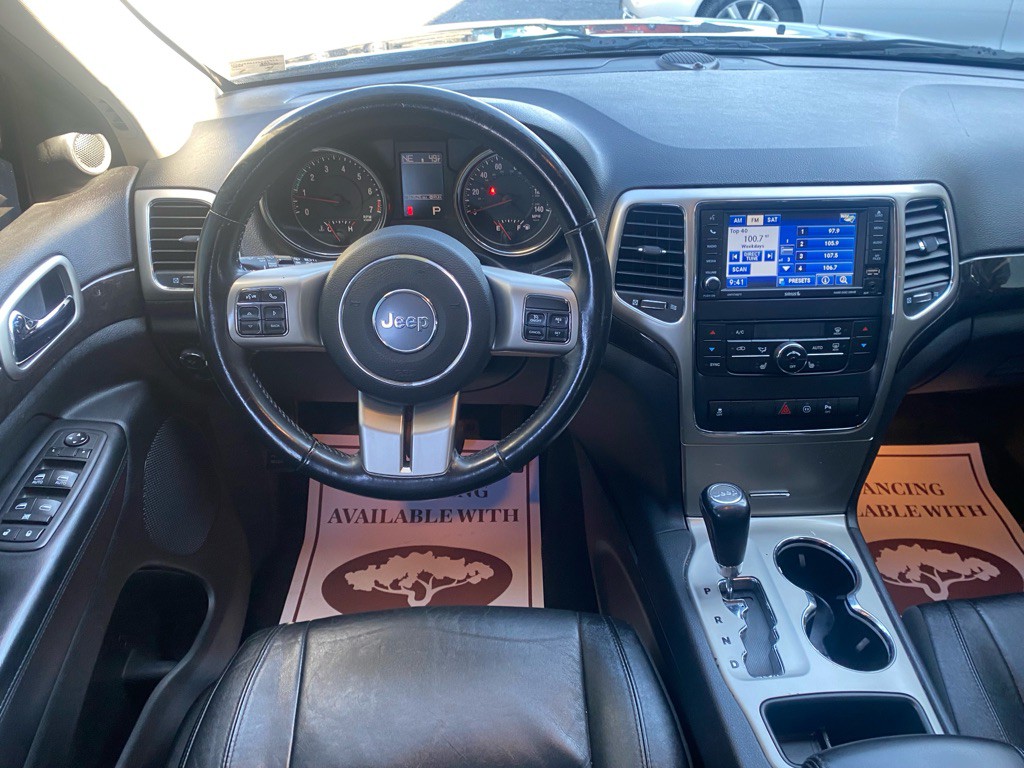 2012 Jeep Grand Cherokee Image 12