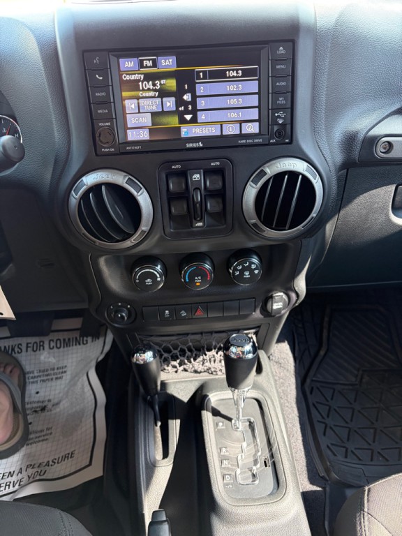 2017 Jeep Wrangler Unlimited Image 15